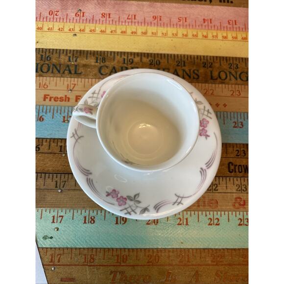 Vintage Castleton Belrose Demitasse Tea Cup & Saucer Floral Roses 2 PCs - Picture 10 of 10